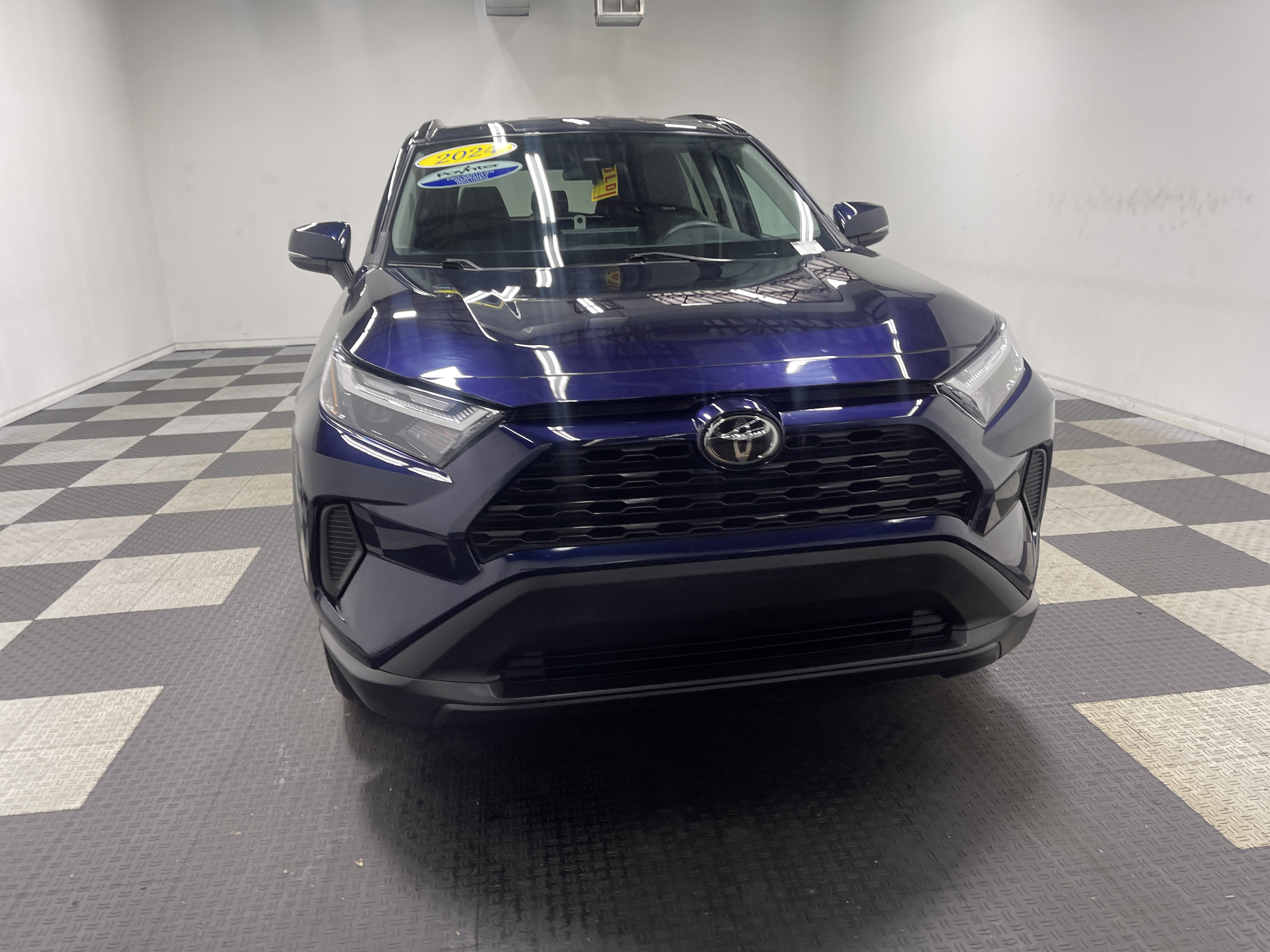 Used 2024 Toyota RAV4 XLE image 7