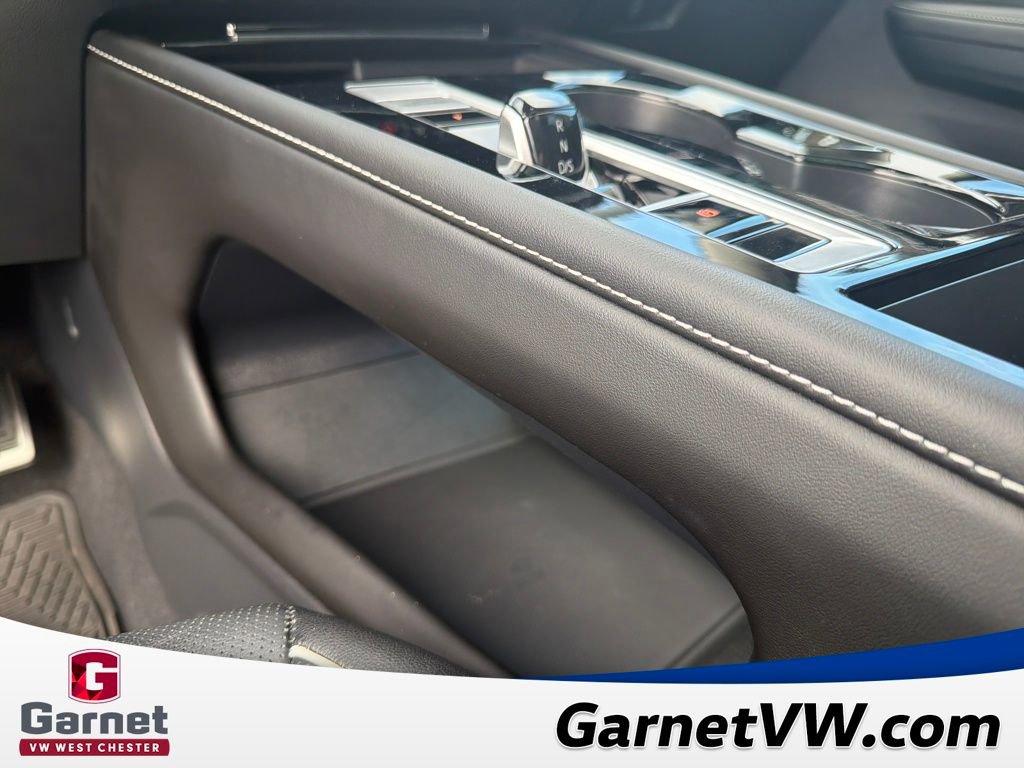 Used 2025 Volkswagen Atlas SEL Premium R-Line image 39