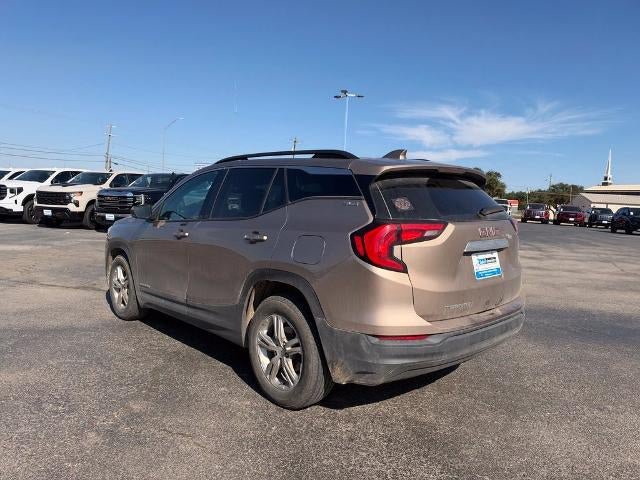 Used 2018 GMC Terrain SLE w/ Driver Convenience Package FWD image 3