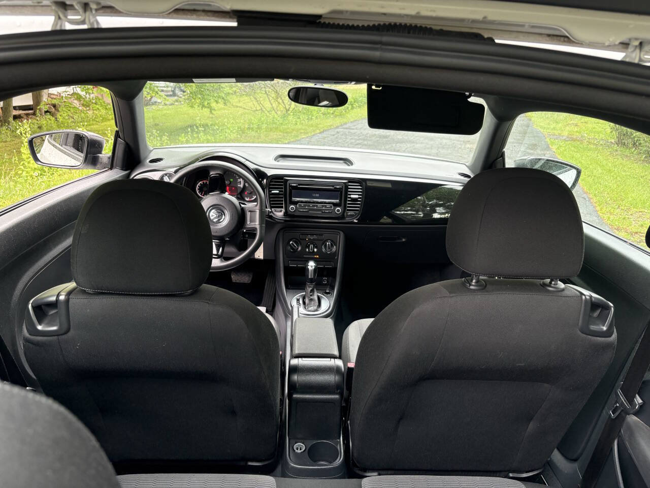 Used 2014 Volkswagen Beetle 1.8T FWD image 17