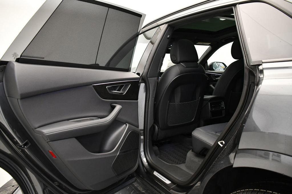 New 2026 Audi Q8 Premium Plus image 42