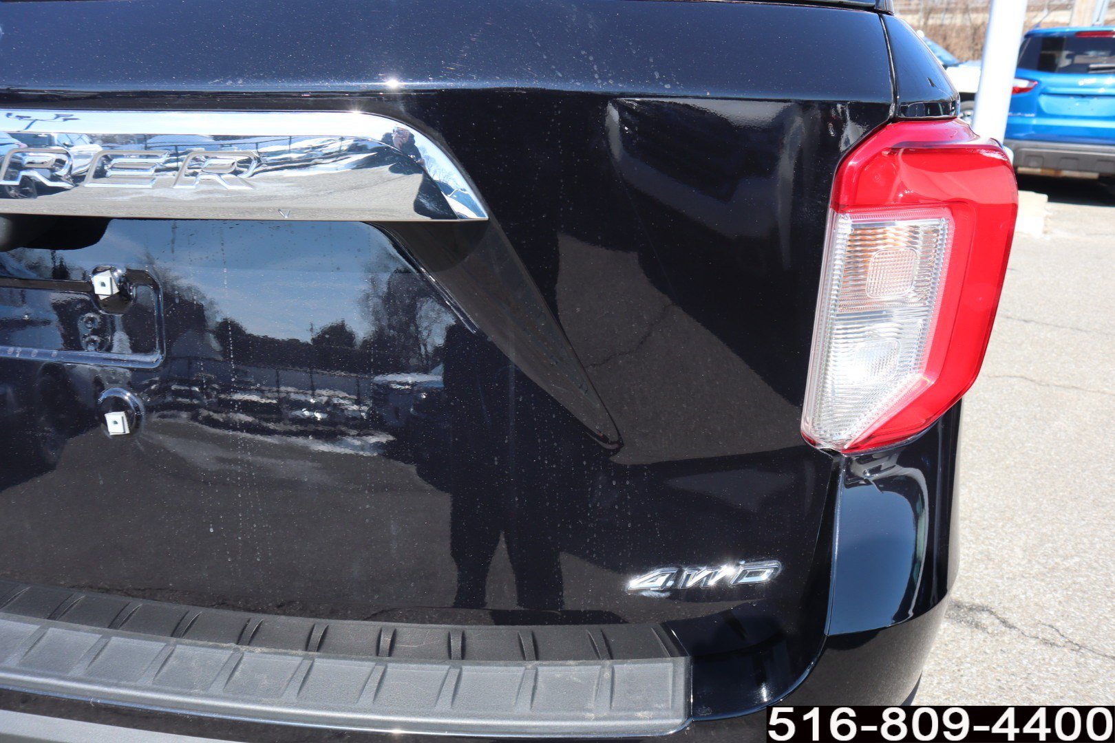 Used 2021 Ford Explorer XLT image 32