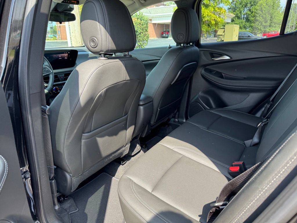 Used 2024 Buick Encore GX Sport Touring w/ Comfort Package FWD image 12