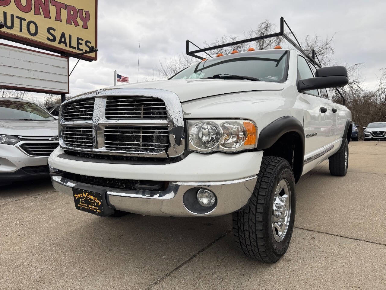 Used 2004 Dodge Ram 3500 Truck SLT image 1