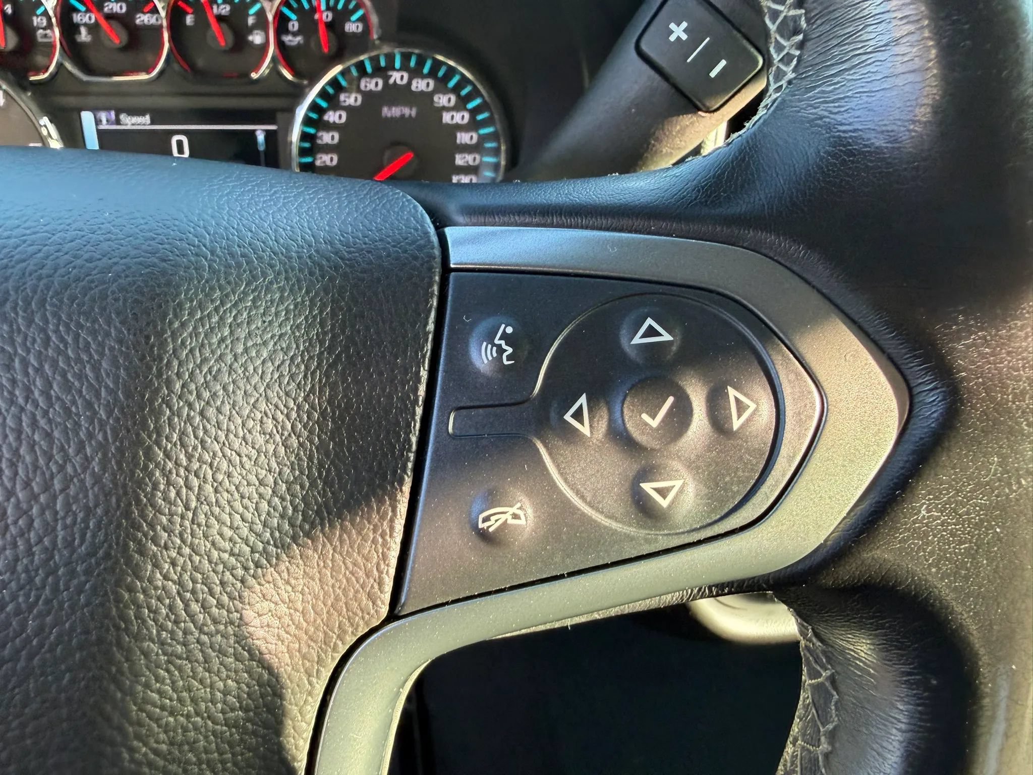 Used 2019 Chevrolet Silverado 1500 LT w/ All Star Edition AWD/4WD image 35