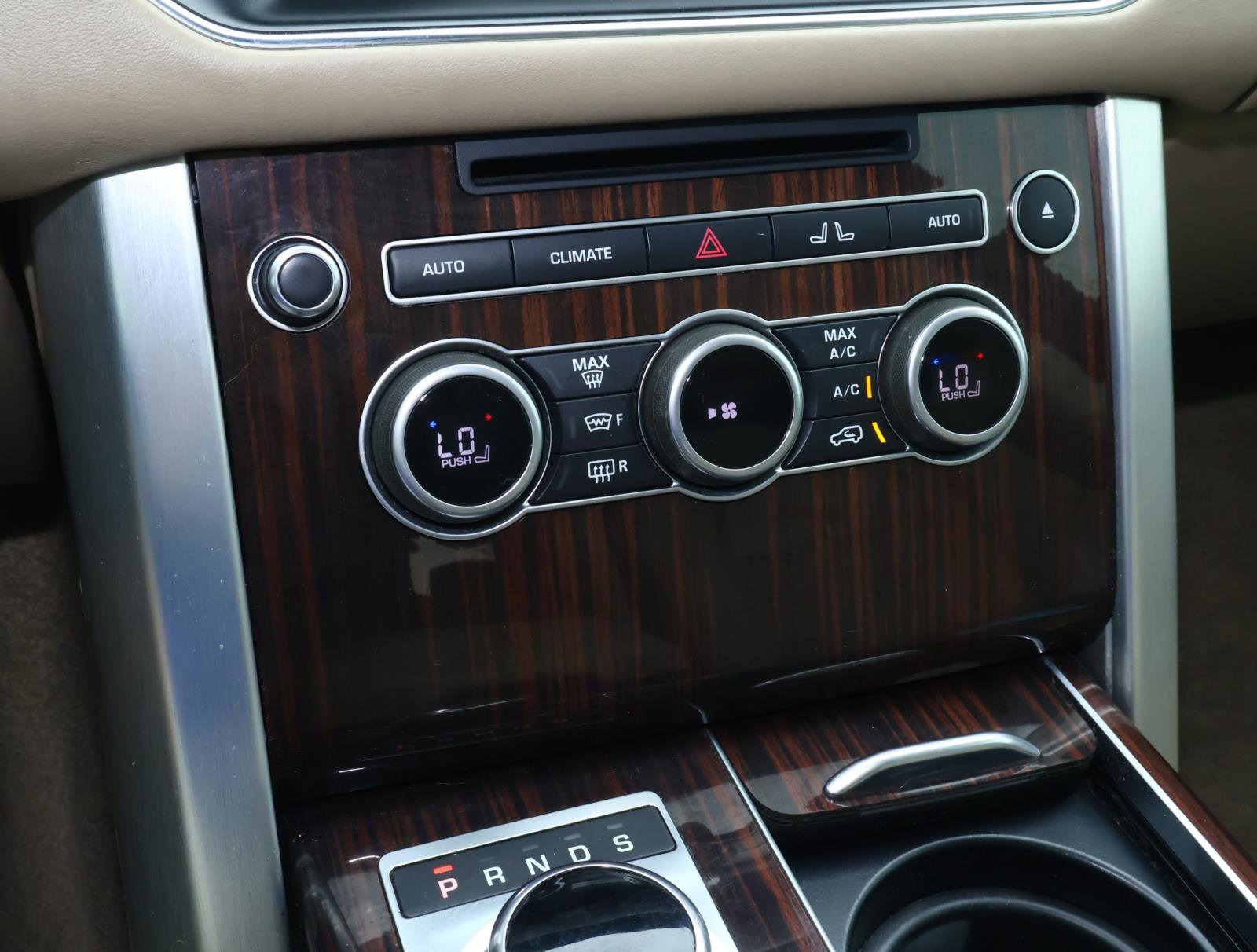 Used 2017 Land Rover Range Rover Supercharged image 28