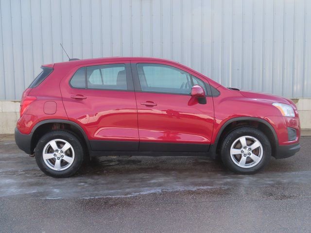 Used 2015 Chevrolet Trax LS image 2