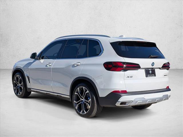 Used 2026 BMW X5 xDrive50e w/ Executive Package AWD/4WD image 8