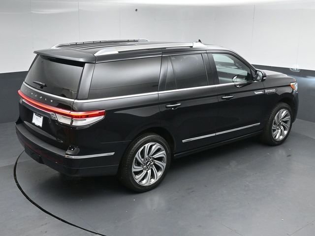Certified 2023 Lincoln Navigator Reserve AWD/4WD image 54