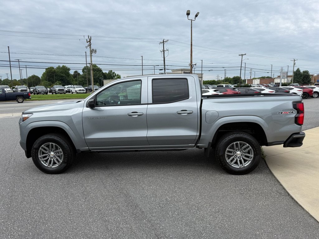 New 2026 Chevrolet Colorado LT w/ LT Convenience Package AWD/4WD image 5