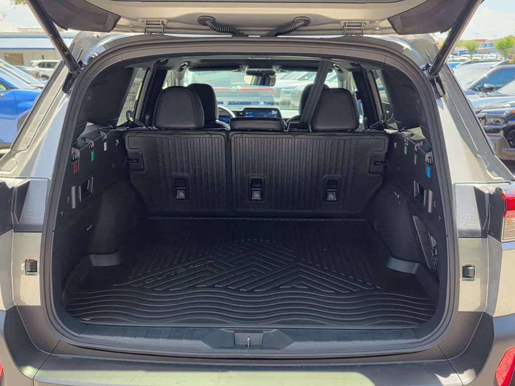 New 2026 Subaru Outback Limited AWD/4WD image 9