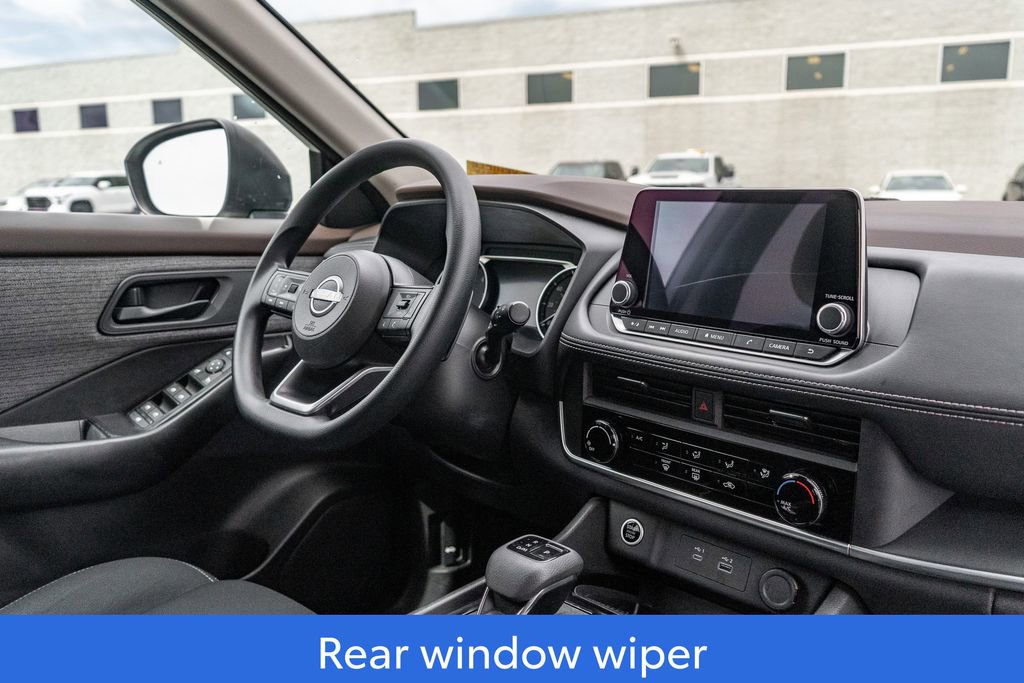 Used 2023 Nissan Rogue S AWD/4WD image 11
