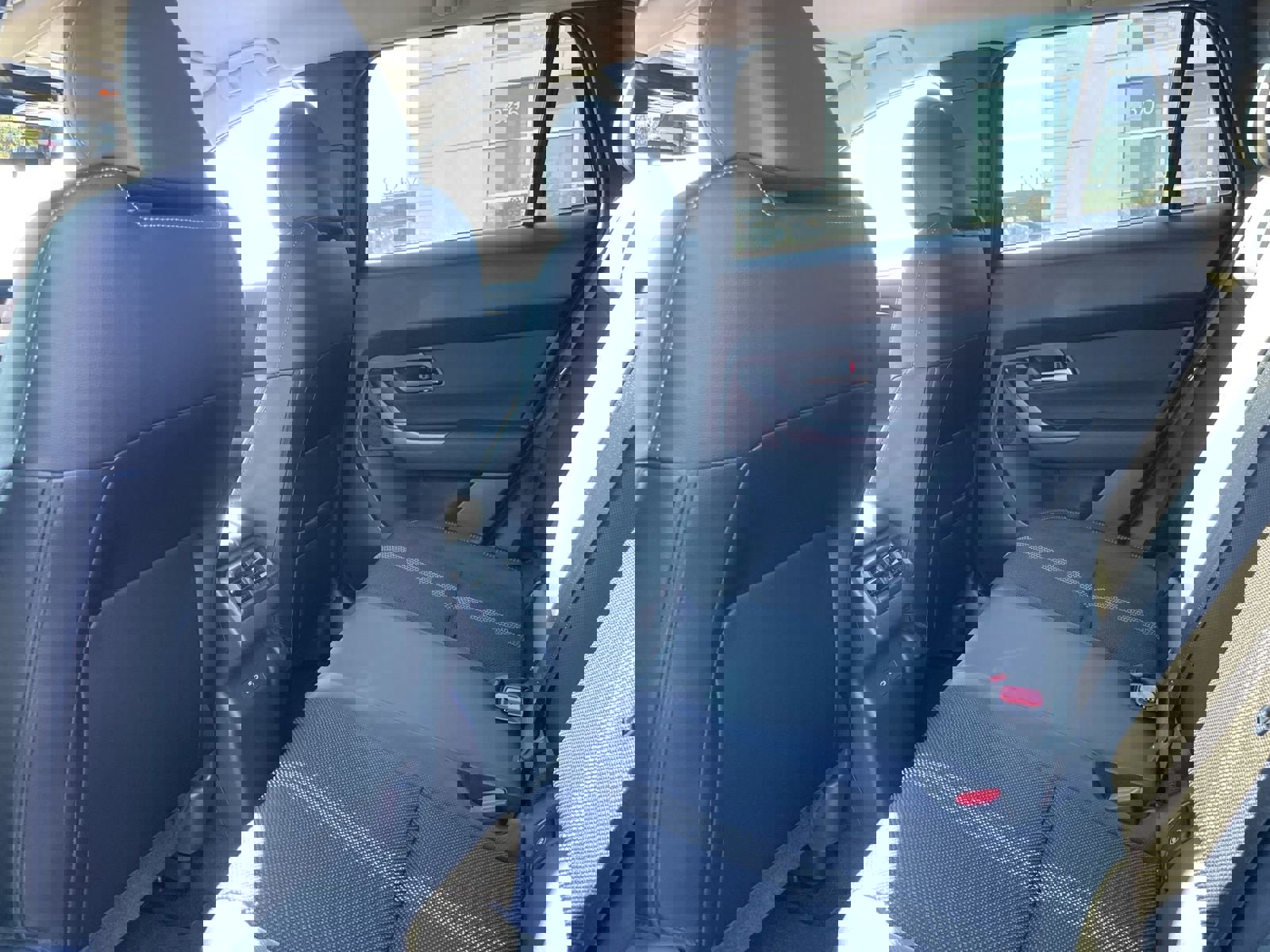 Used 2025 MAZDA CX-50 2.5 Hybrid w/ Cargo Package AWD/4WD image 9