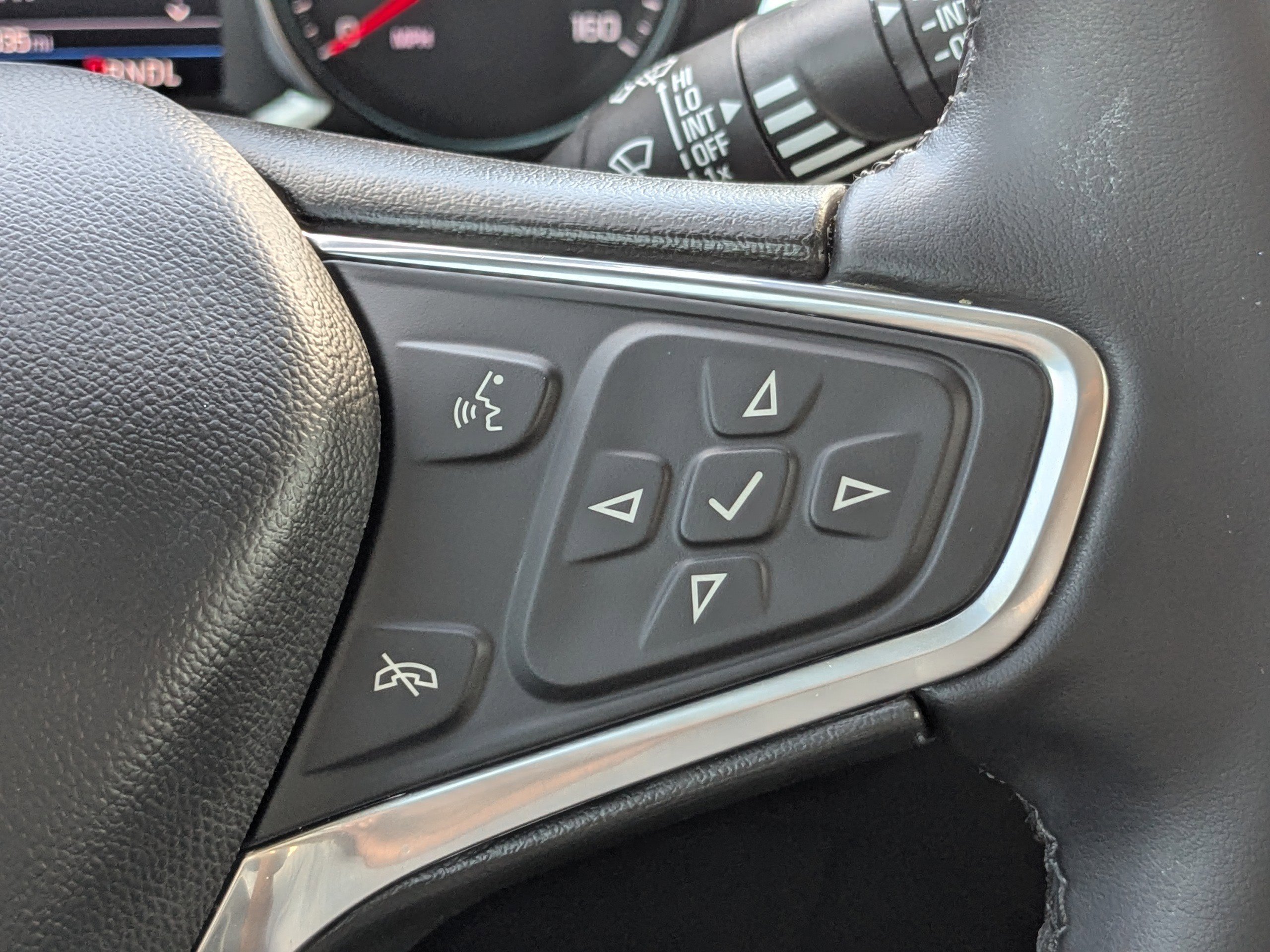 Used 2023 Chevrolet Equinox LT image 27