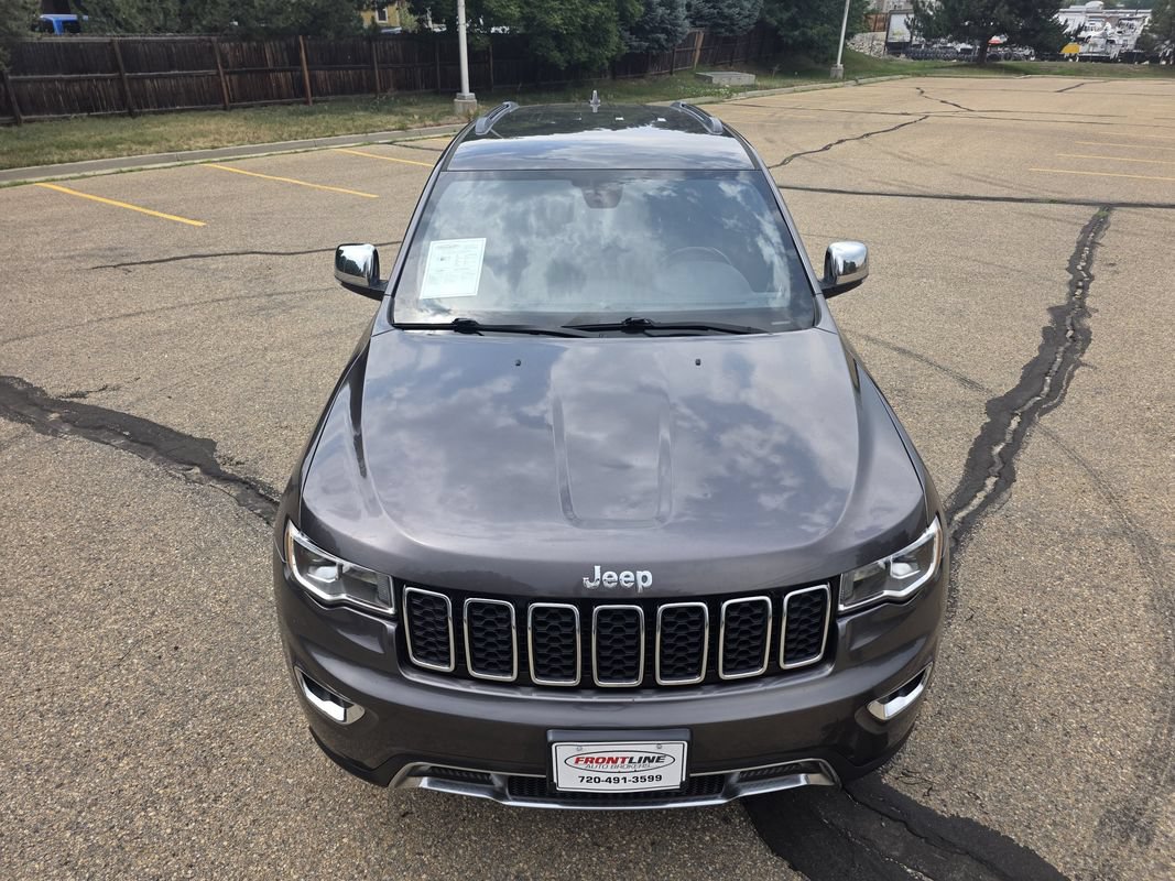 Used 2017 Jeep Grand Cherokee Limited AWD/4WD image 12