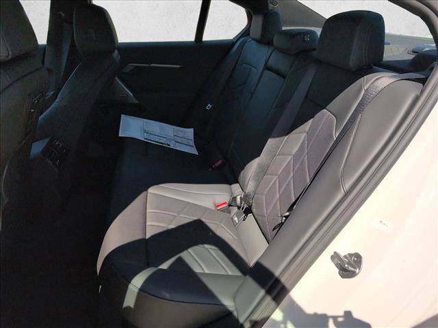 New 2026 BMW i5 eDrive40 w/ M Sport Package image 15