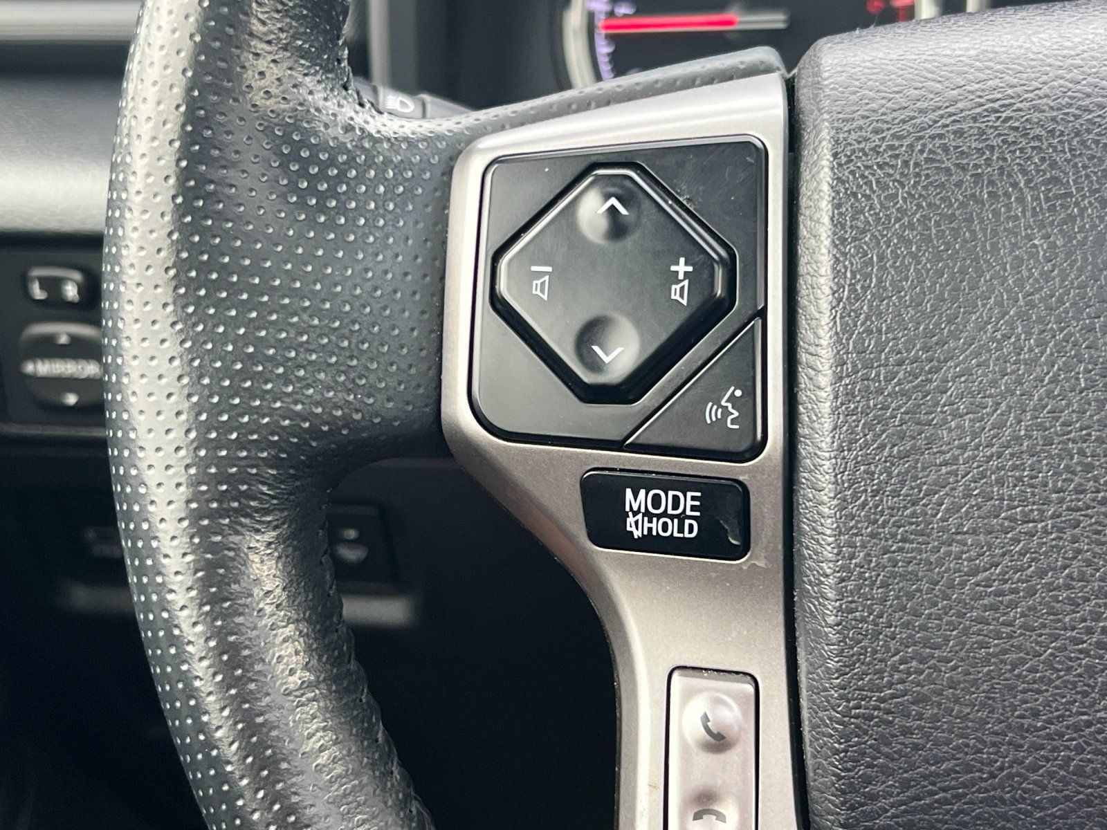 Used 2023 Toyota 4Runner Limited RWD image 28