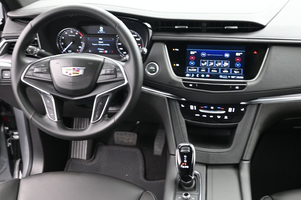 Used 2026 Cadillac XT5 Luxury AWD/4WD image 14