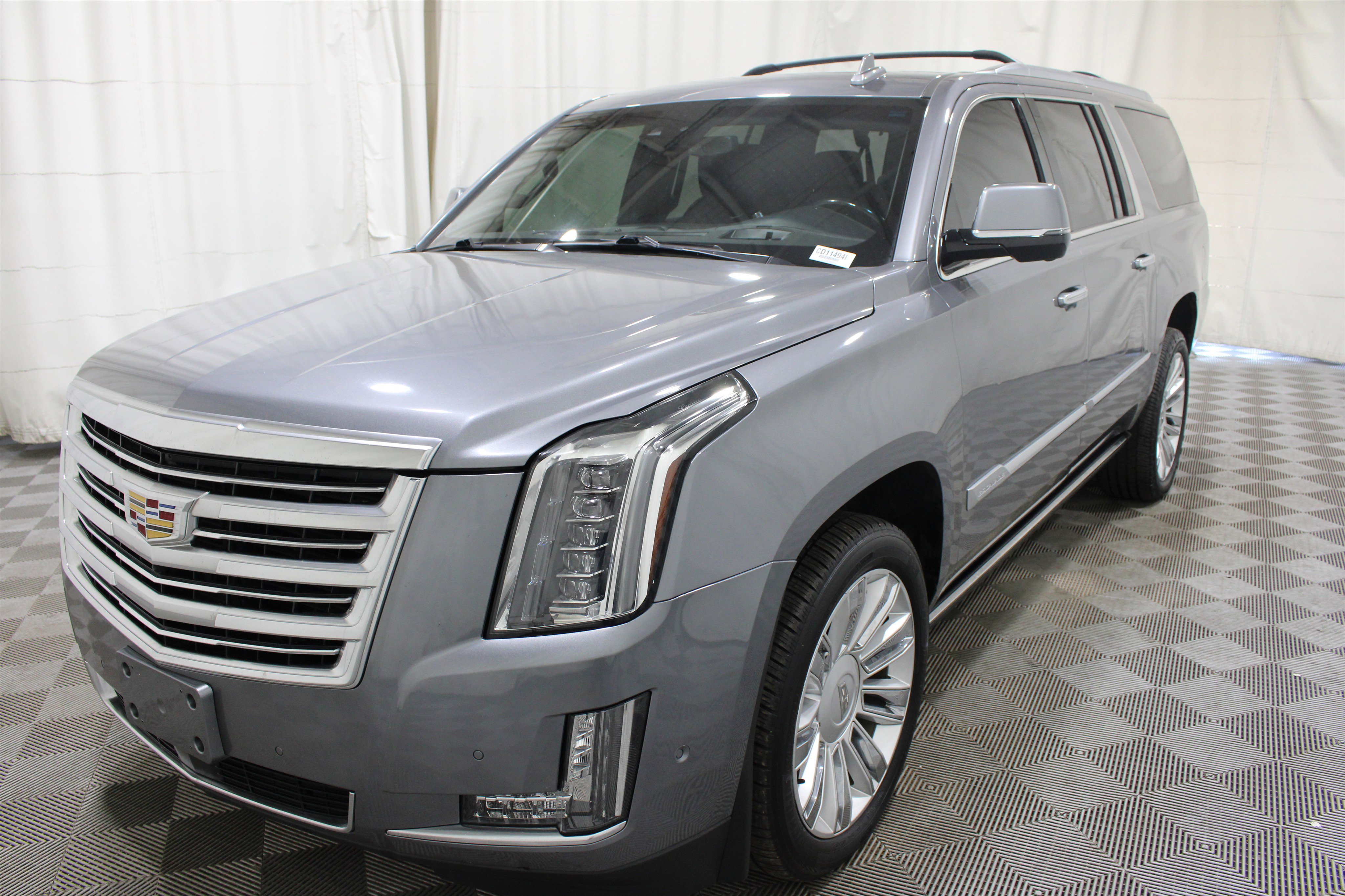 Used 2019 Cadillac Escalade ESV Platinum image 37