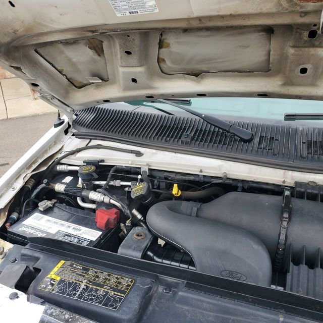 Used 2014 Ford E-150 and Econoline 150 Extended w/ Interior Upgrade Package image 11