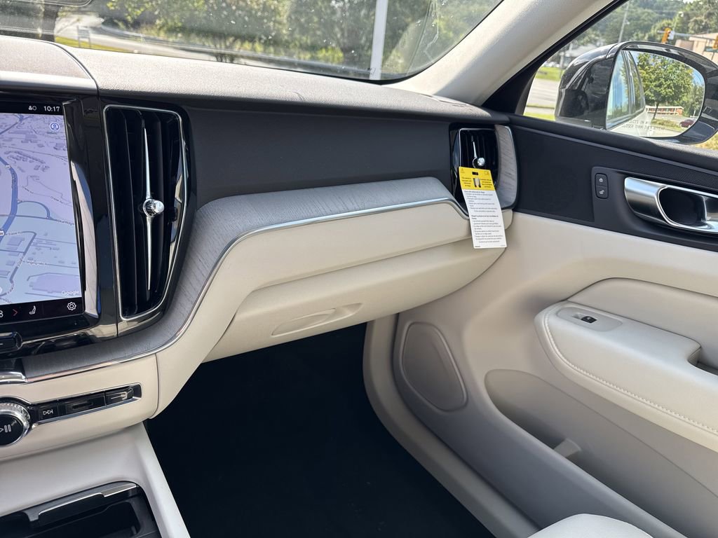 New 2025 Volvo XC60 T8 Plus w/ Protection Package Premier image 28