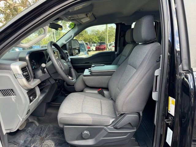 Used 2025 Ford F350 XL w/ FX4 Off-Road Package image 19