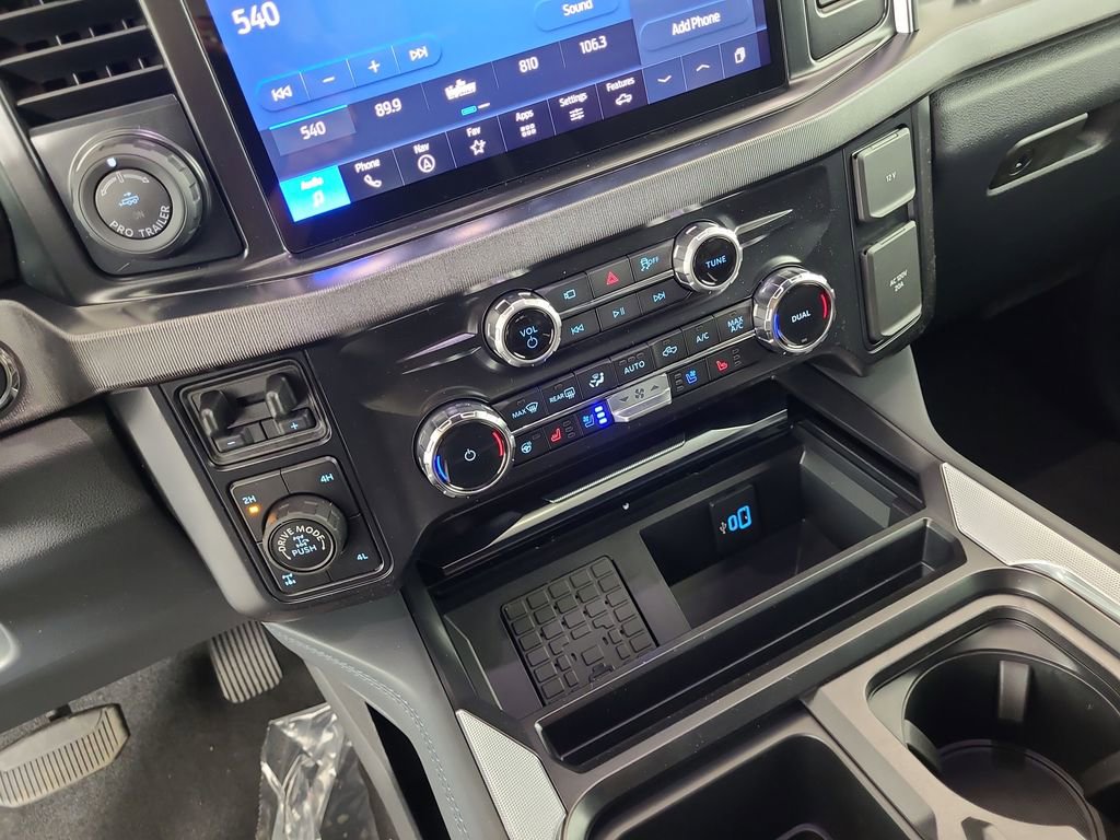 New 2026 Ford F350 Platinum w/ Tremor Off-Road Package image 17