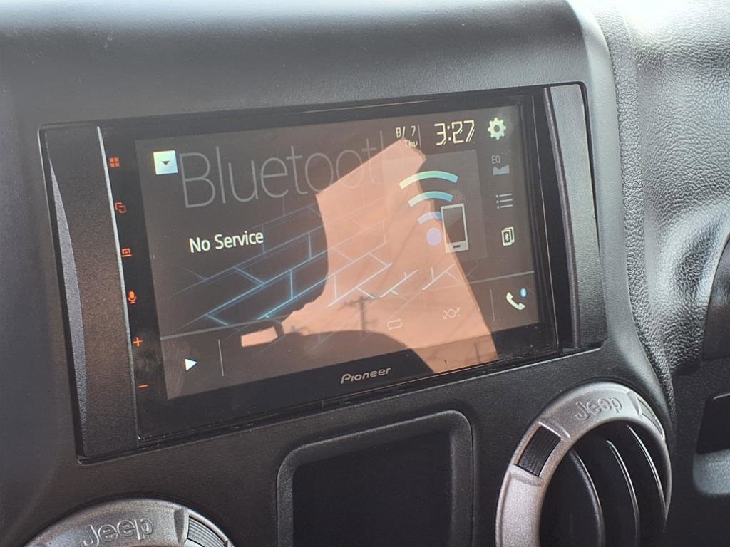 Used 2013 Jeep Wrangler Freedom Edition image 6