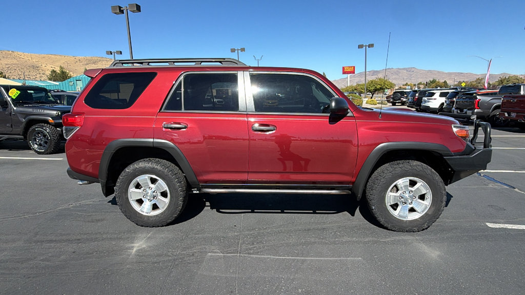 Used 2011 Toyota 4Runner Trail AWD/4WD image 2