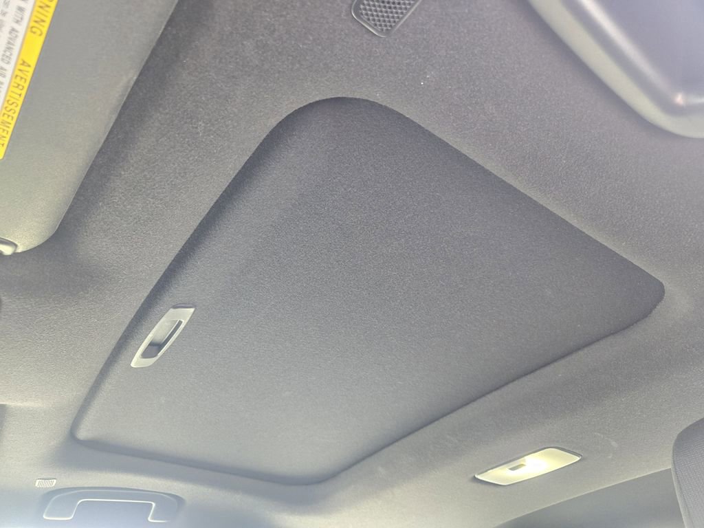 Used 2025 Toyota Corolla SE w/ SE Premium Package image 27