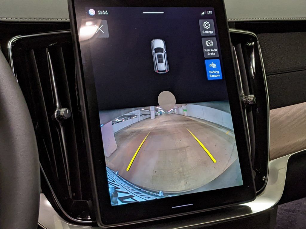 New 2026 Volvo XC90 B6 Core AWD/4WD image 17