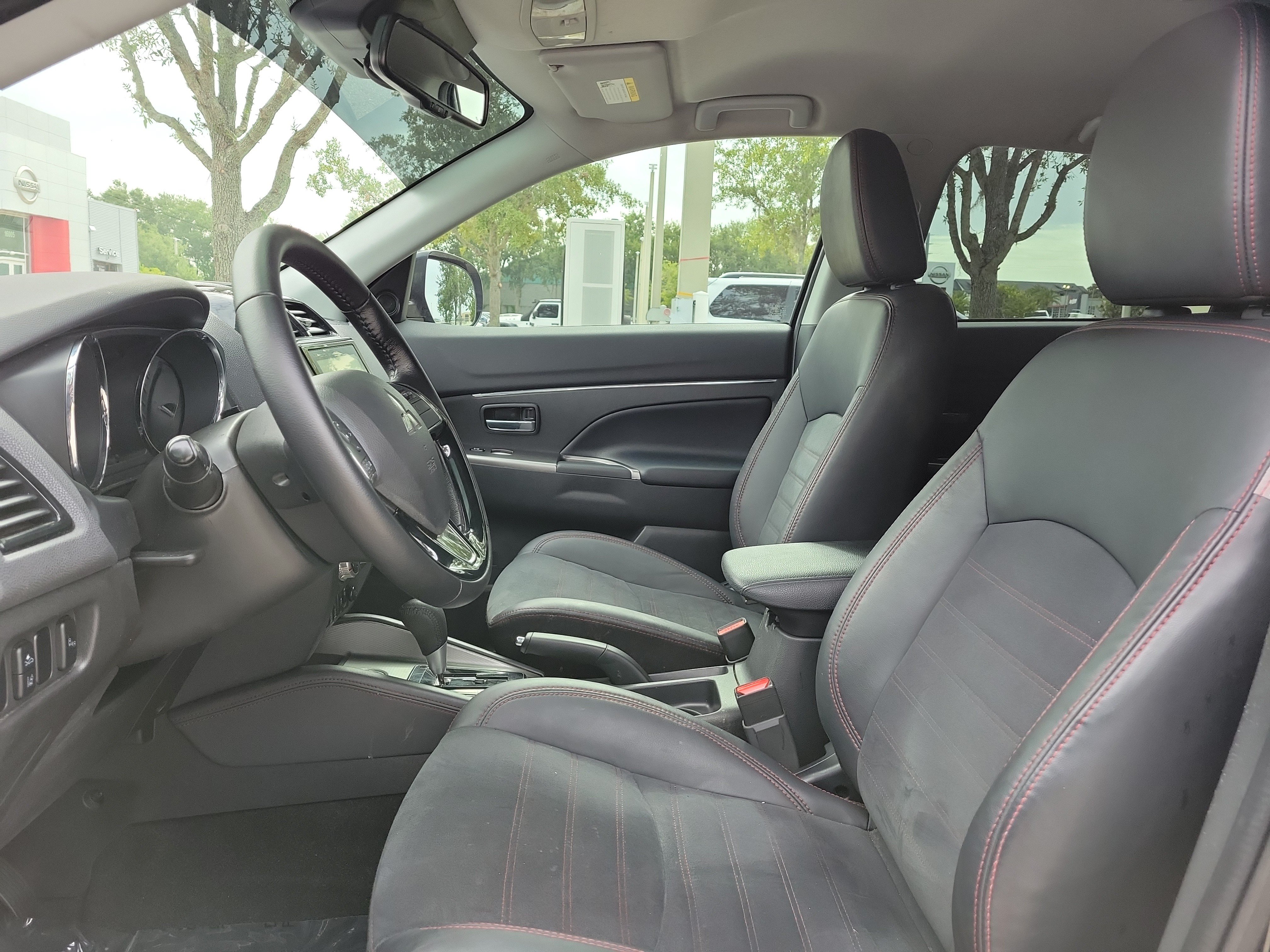 Used 2023 Mitsubishi Outlander Sport ES AWD/4WD image 11