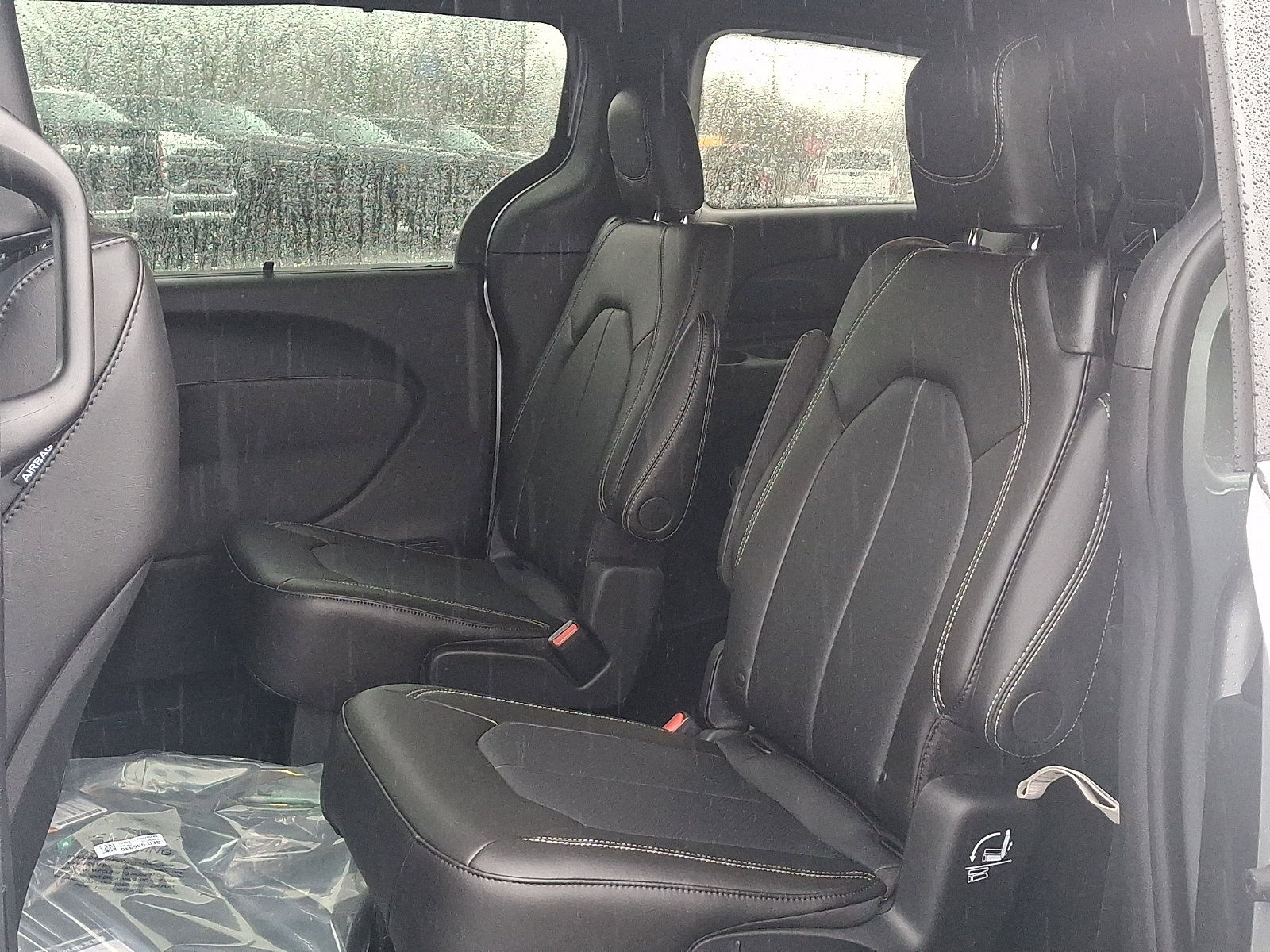 New 2026 Chrysler Voyager LX image 7