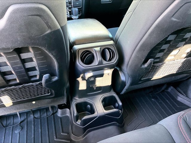 Used 2022 Jeep Gladiator Rubicon w/ LED Lighting Group AWD/4WD image 26