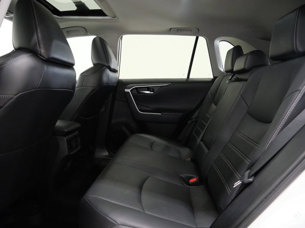 Used 2021 Toyota RAV4 Limited AWD/4WD image 25
