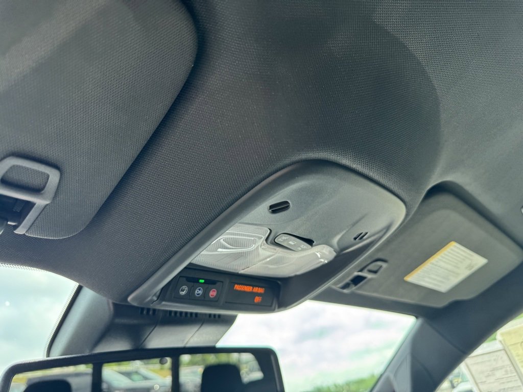 New 2025 GMC Canyon Elevation w/ Convenience Package image 29