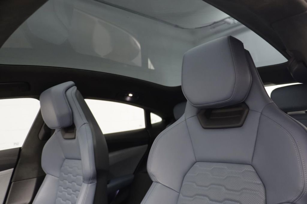 Used 2024 Audi e-tron GT Prestige AWD/4WD image 14