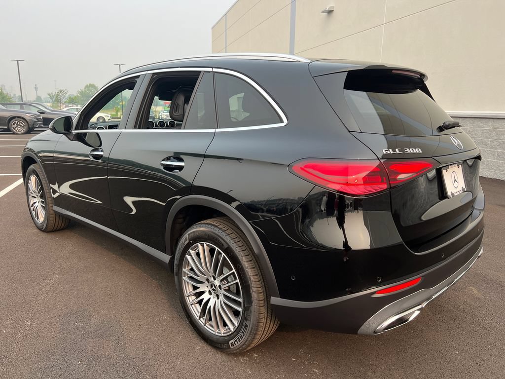 New 2026 Mercedes-Benz GLC 300 4MATIC image 5
