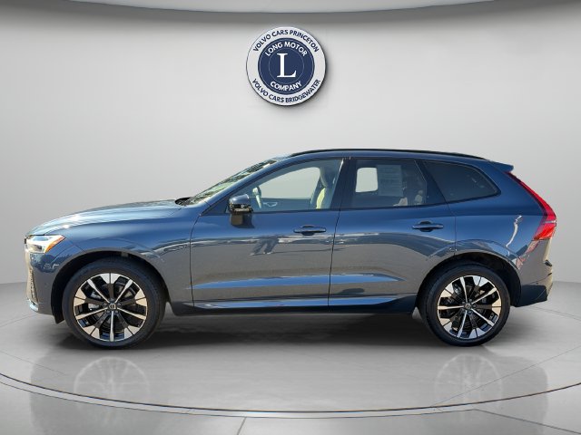Certified 2026 Volvo XC60 B5 Plus AWD/4WD image 2