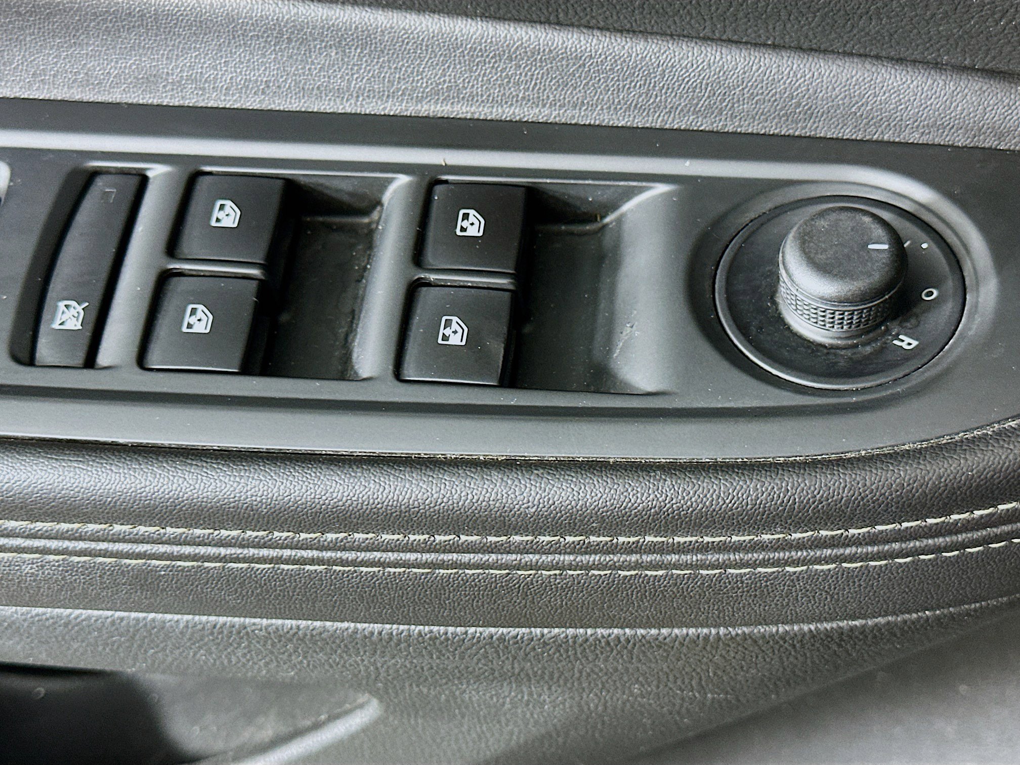 Used 2016 Buick Encore Sport Touring FWD image 15