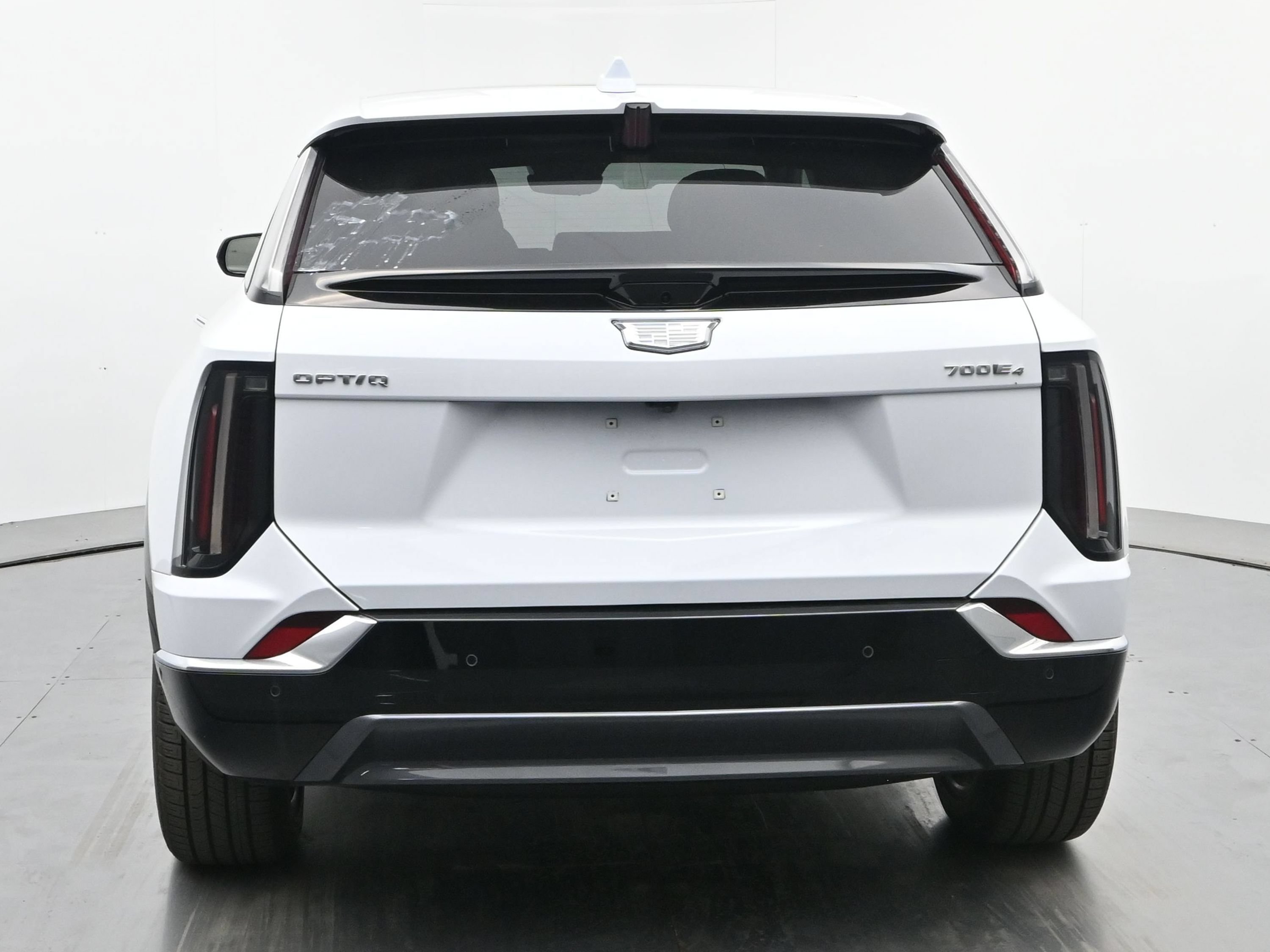 New 2026 Cadillac Optiq Luxury 1 w/ LPO, Floor Liner Package AWD/4WD image 4