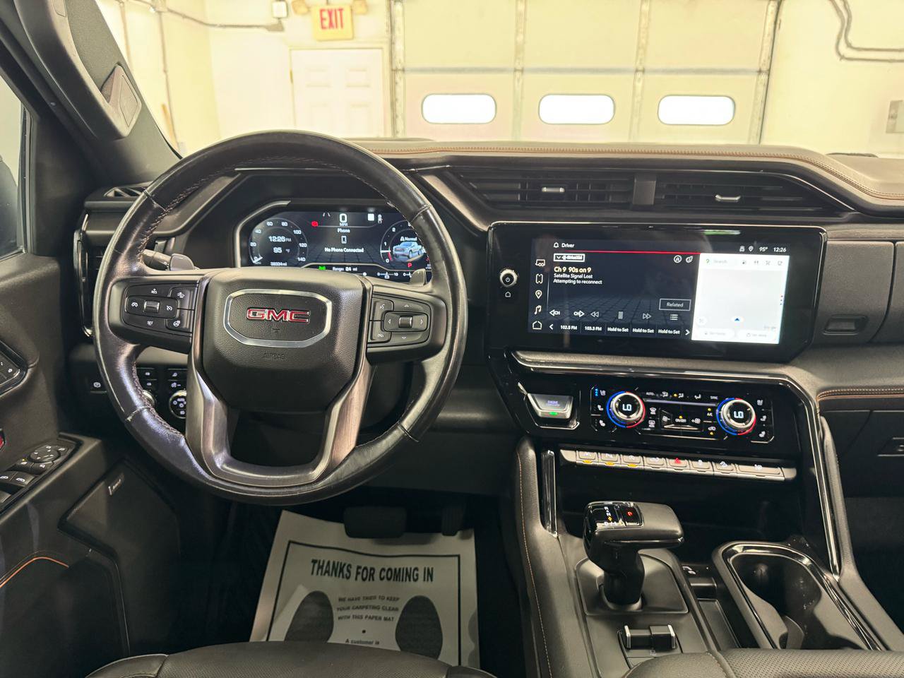 Used 2022 GMC Sierra 1500 AT4 w/ AT4 Premium Package AWD/4WD image 24