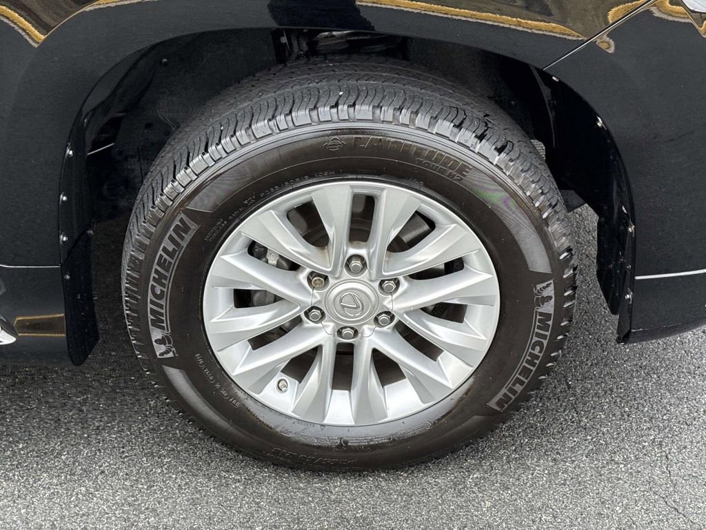 Used 2019 Lexus GX 460 Premium image 18