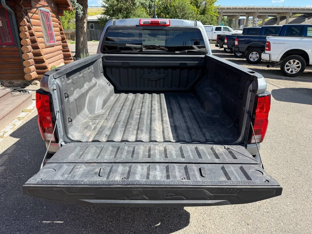 Used 2025 Chevrolet Colorado Trail Boss AWD/4WD image 14