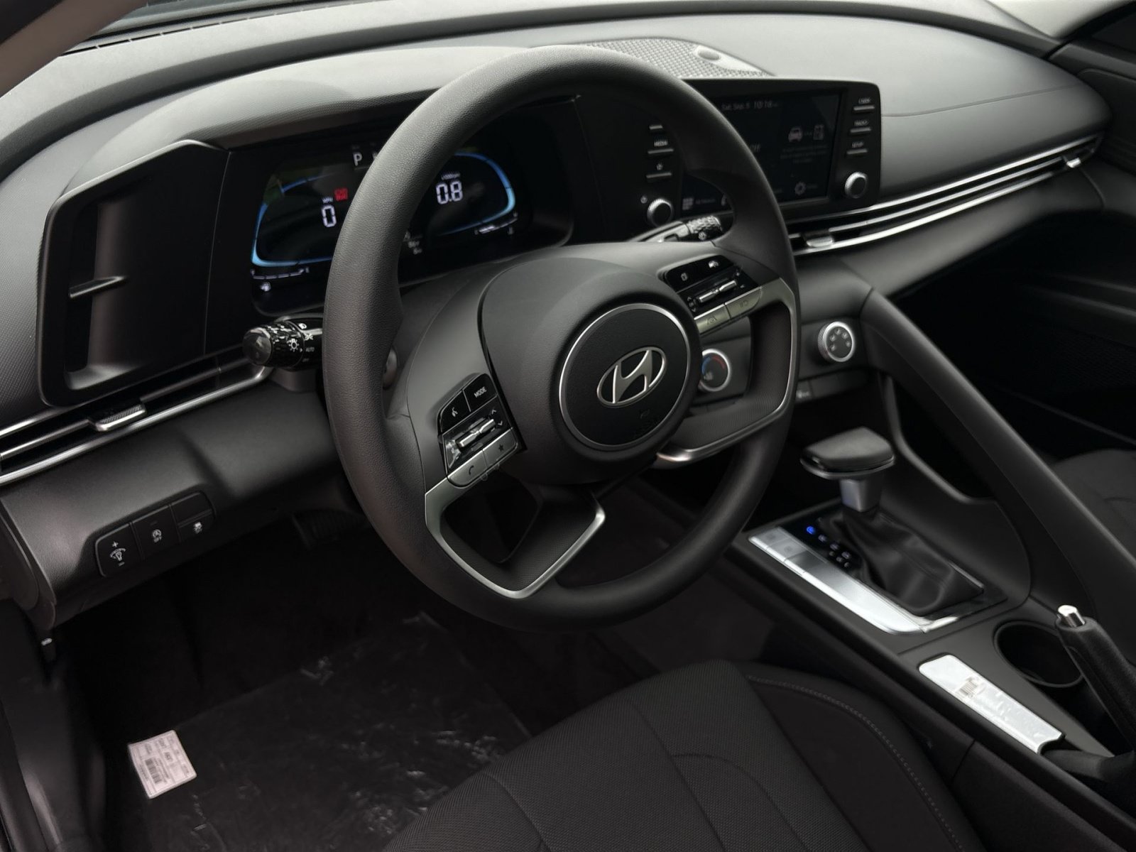 New 2026 Hyundai Elantra SE FWD image 16