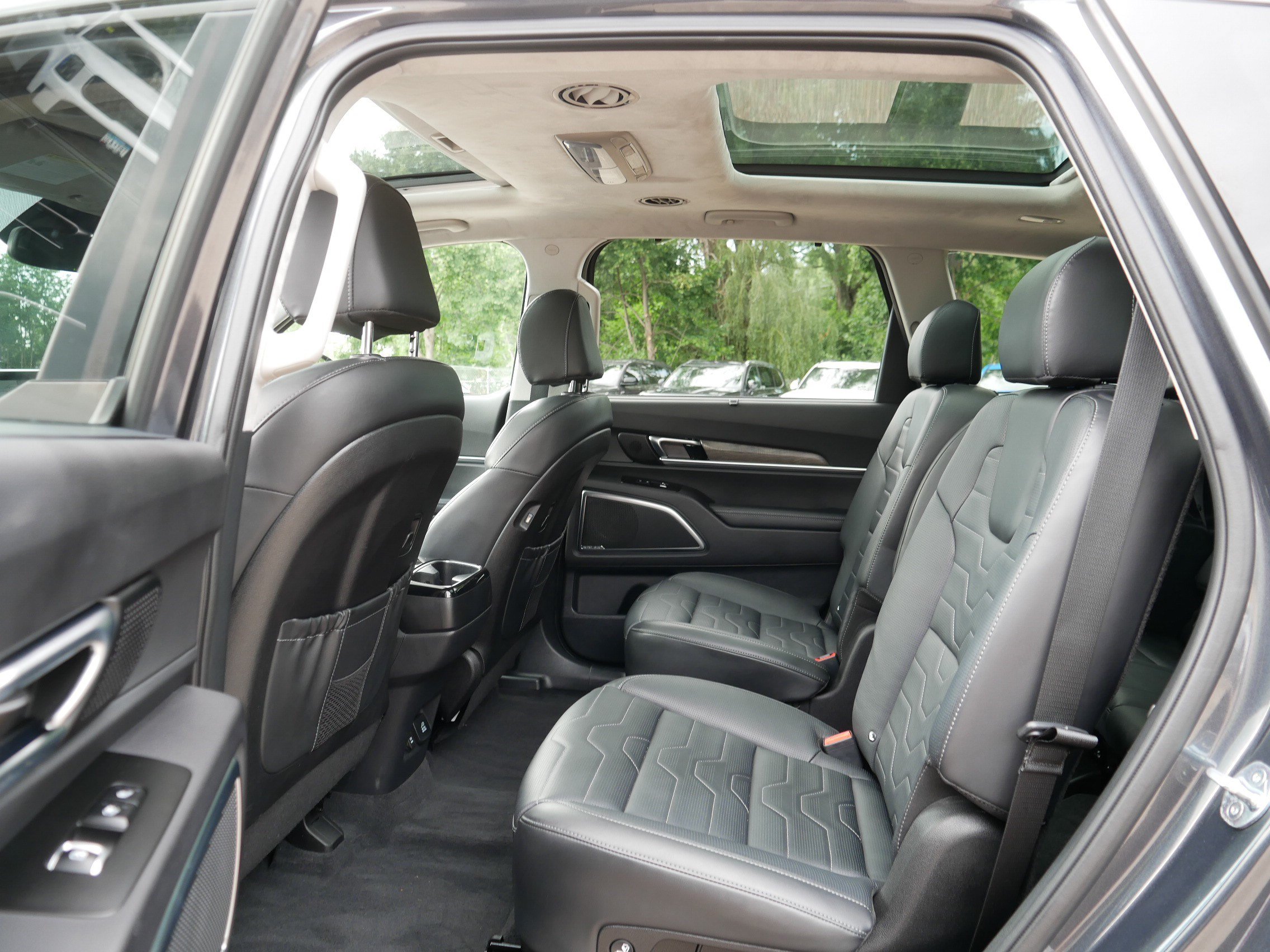 Certified 2021 Kia Telluride SX w/ SX Prestige Package AWD/4WD image 36
