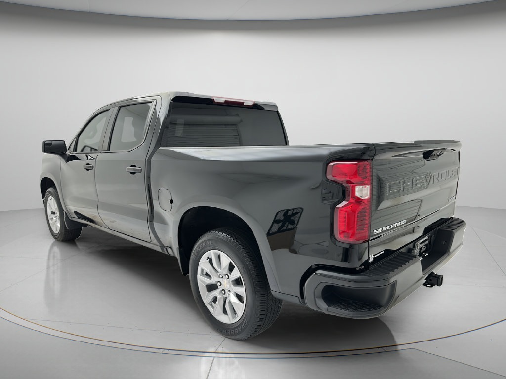 Used 2023 Chevrolet Silverado 1500 Custom AWD/4WD image 7