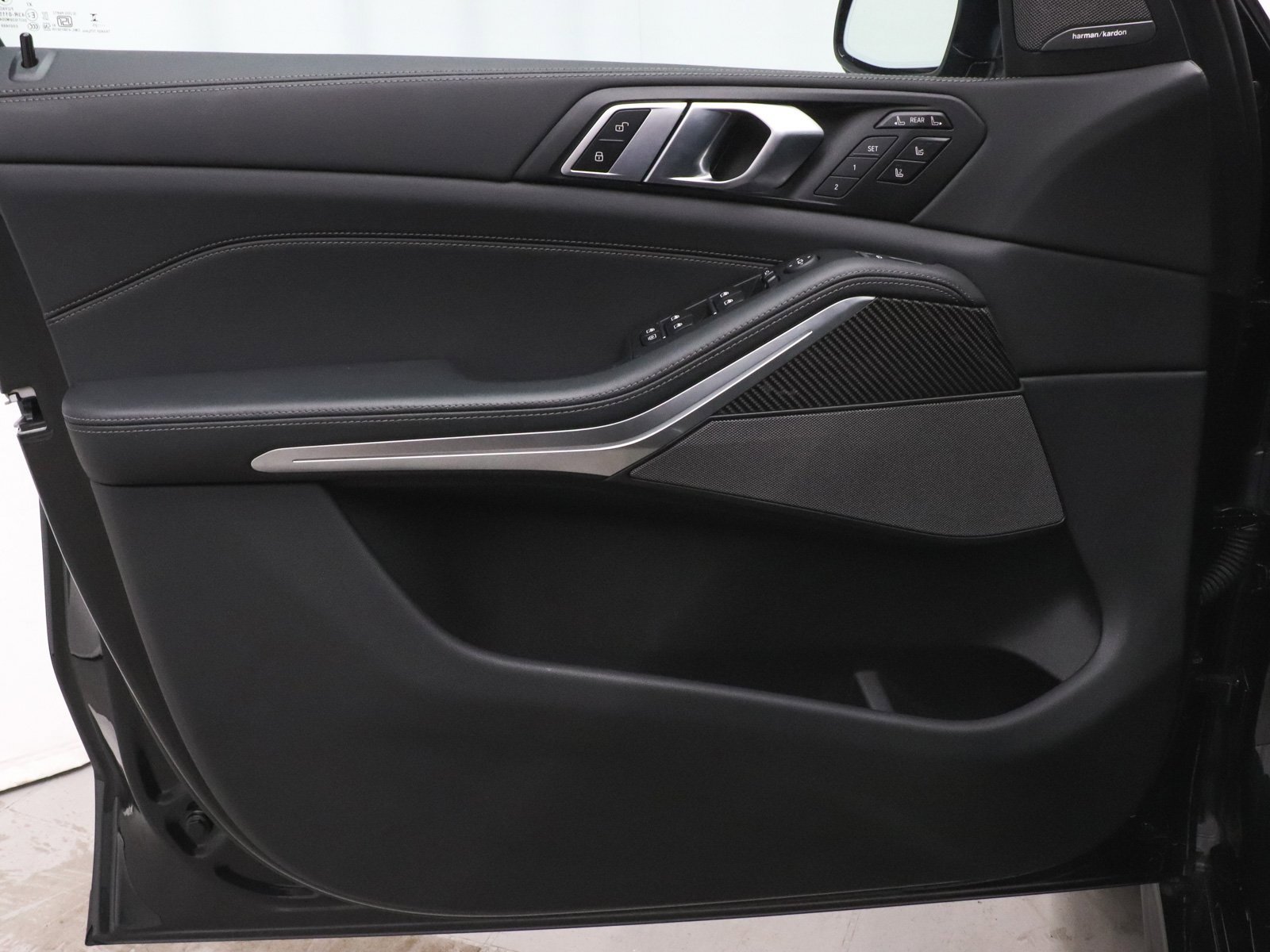 Used 2026 BMW X7 M60i image 9