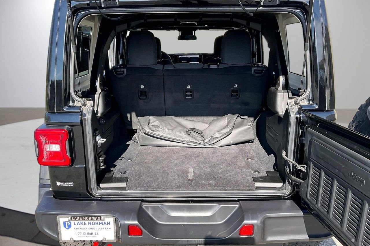 Certified 2025 Jeep Wrangler Unlimited Rubicon image 25