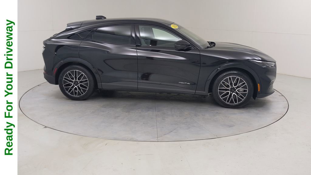 Certified 2025 Ford Mustang Mach-E Premium image 13